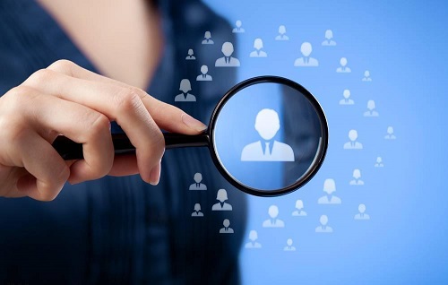 习近平夫妇会见柬埔寨国王西哈莫尼和太后莫尼列